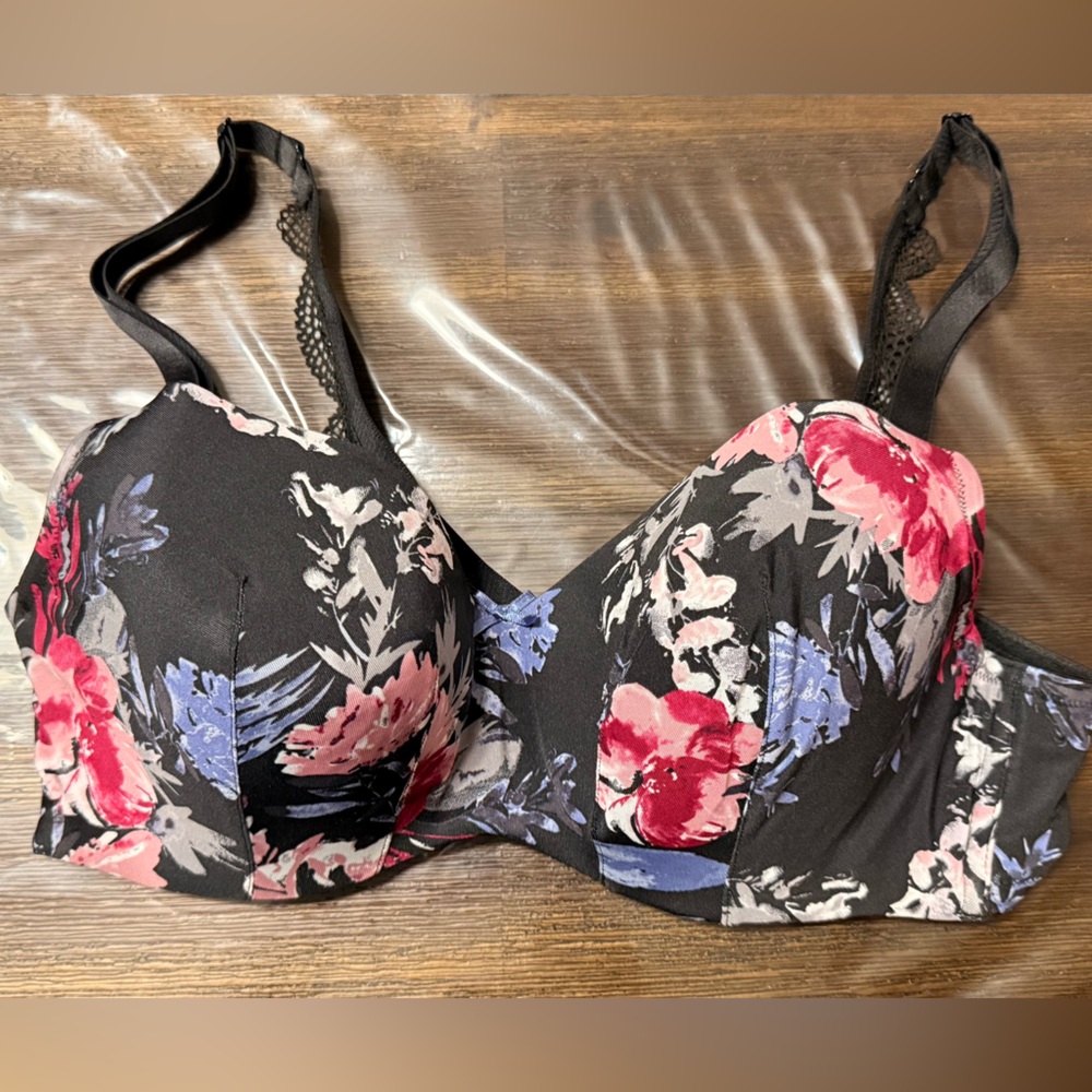 Cacique Black flower Bra